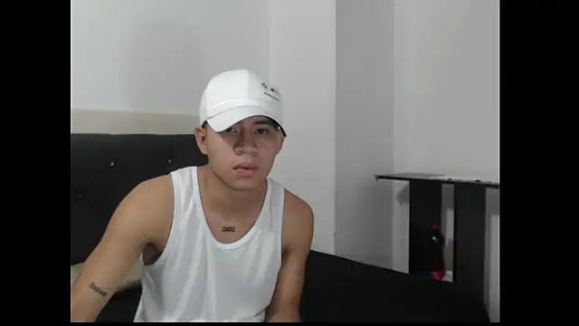 logannth online show from October 19, 4:48 am