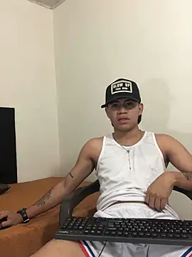 logannth online show from February 13, 5:07 am