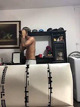 logannth online show from December 22, 6:57 am