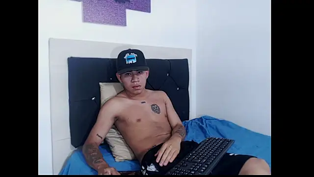 logannth online show from October 13, 9:16 pm