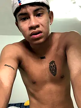 logannth online show from November 3, 7:39 pm