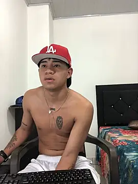 logannth online show from February 11, 6:46 am