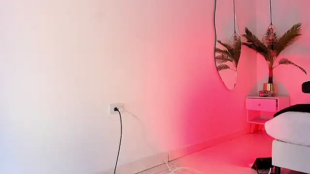 Brittany cute18 online show from February 16, 11:42 am