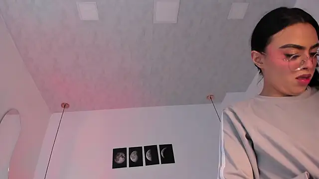 Brittany cute18 online show from February 7, 11:51 am