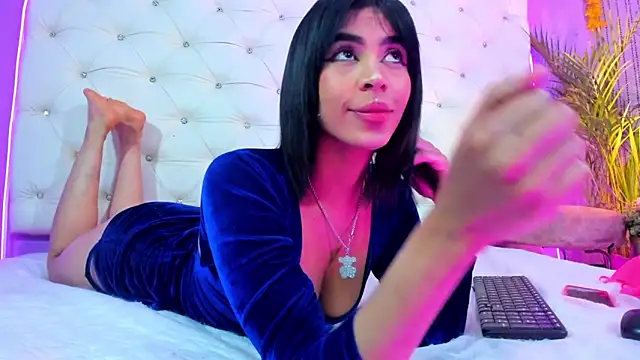 emaa lambert online show from March 5, 11:38 pm