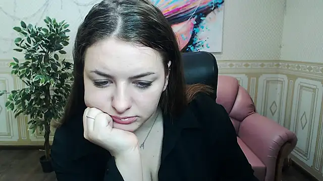 Helen Elliot online show from February 7, 9:47 am