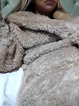 Snapshot of fofinhaa12 chatting on November 9, 2:10 pm fofinhaa12 online show from November 9, 2:10 pm