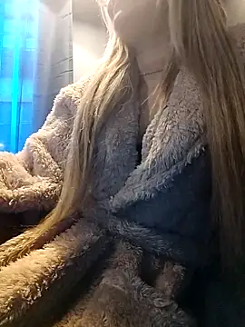 Snapshot of fofinhaa12 chatting on November 30, 3:13 pm fofinhaa12 online show from November 30, 3:13 pm