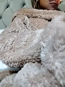 Snapshot of fofinhaa12 chatting on November 6, 6:56 pm fofinhaa12 online show from November 6, 6:56 pm