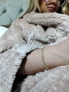 Snapshot of fofinhaa12 chatting on November 6, 12:36 am fofinhaa12 online show from November 6, 12:36 am