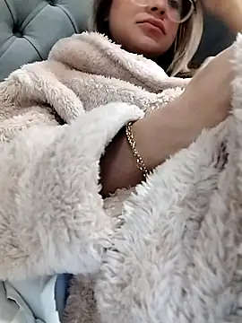 Snapshot of fofinhaa12 chatting on October 5, 1:24 pm fofinhaa12 online show from October 5, 1:24 pm