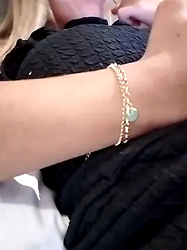 Snapshot of fofinhaa12 chatting on October 2, 4:10 pm fofinhaa12 online show from October 2, 4:10 pm