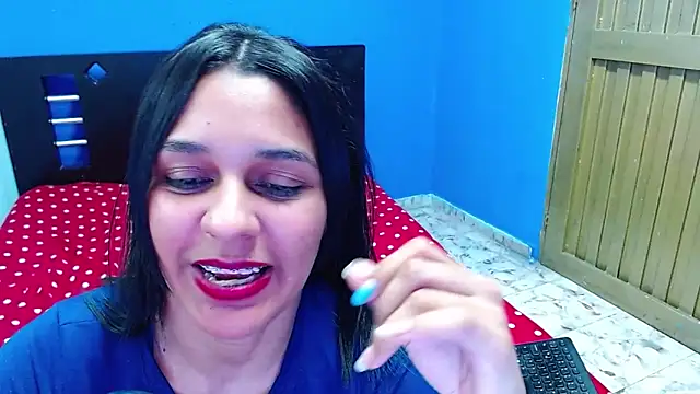 Snapshot of Juicy_pamela5 chatting on December 5, 8:38 pm Juicy pamela5 online show from December 5, 8:38 pm
