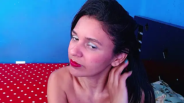 Snapshot of Juicy_pamela5 chatting on December 2, 2:58 pm Juicy pamela5 online show from December 2, 2:58 pm