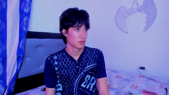 Johhan  Lee online show from December 29, 3:44 am