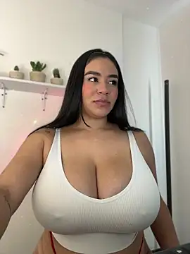 kristynmassey online show from June 25, 7:41 pm