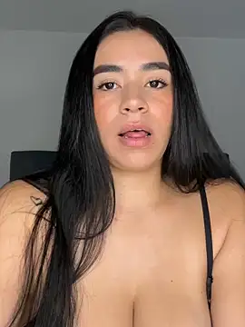 kristynmassey online show from March 13, 8:58 pm