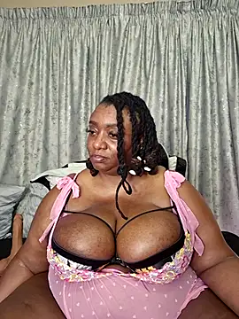 Snapshot of ThickianaRider chatting on March 4, 9:39 am ThickianaRider online show from March 4, 9:39 am