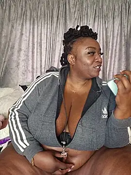 ThickianaRider online show from December 2, 4:47 am