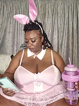 ThickianaRider online show from November 28, 5:51 am