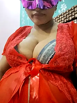 bigtitsqueen online show from November 14, 4:49 am