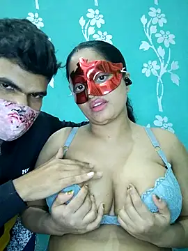 bigtitsqueen online show from February 18, 3:52 pm