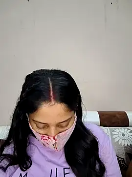 bigtitsqueen online show from October 26, 6:14 am