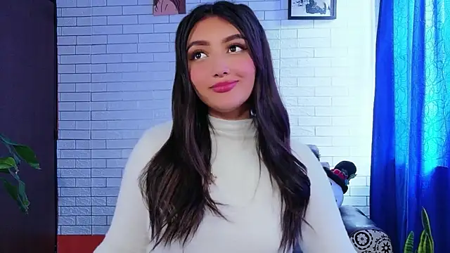 Snapshot of Afrodita_Shalom chatting on December 5, 4:38 pm Afrodita Shalom online show from December 5, 4:38 pm