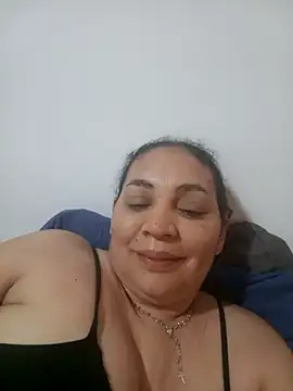 MirandaSoto online show from November 3, 8:45 pm