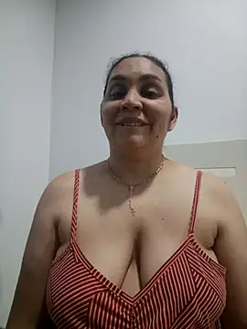 MirandaSoto online show from April 16, 3:51 am