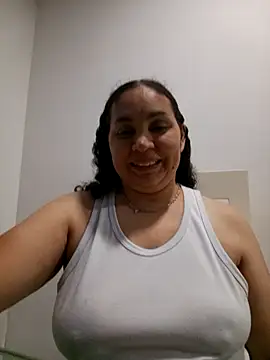 MirandaSoto online show from April 5, 5:25 am