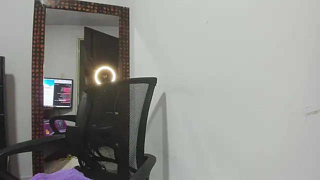 Karljensen33 online show from January 19, 2:04 am