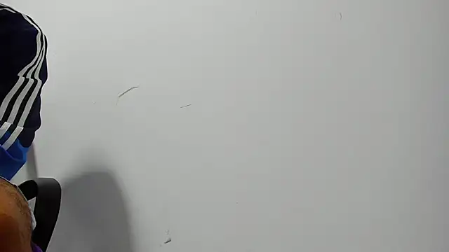 Karljensen33 online show from January 2, 2:33 am