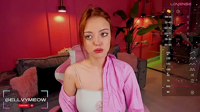 Snapshot of ellyford chatting on March 21, 1:45 pm ellyford online show from March 21, 1:45 pm