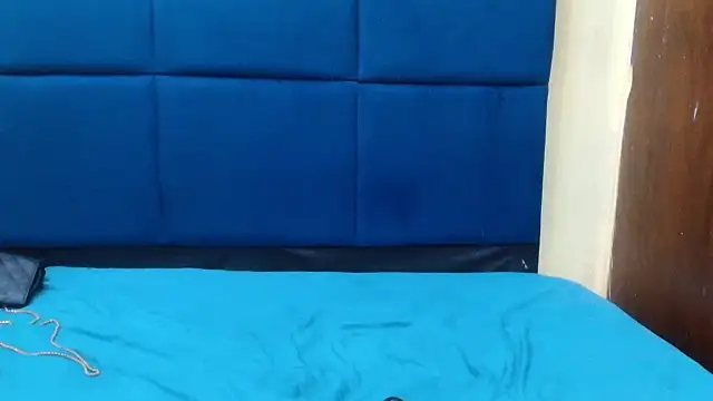 MilkyTitties online show from November 7, 8:41 am