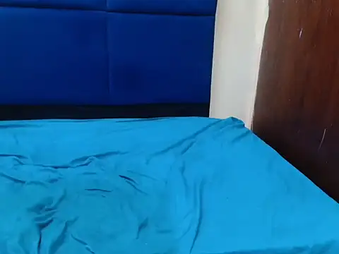 MilkyTitties online show from May 26, 9:07 am