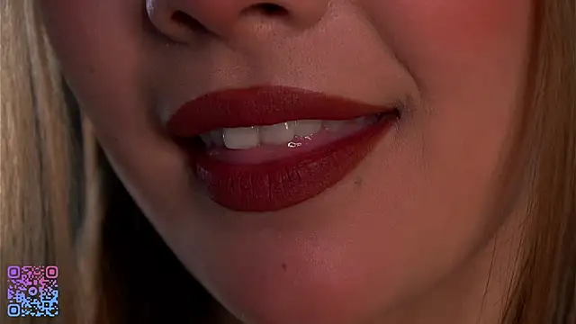 Snapshot of VeronaAppleberry chatting on February 23, 1:35 am VeronaAppleberry online show from February 23, 1:35 am