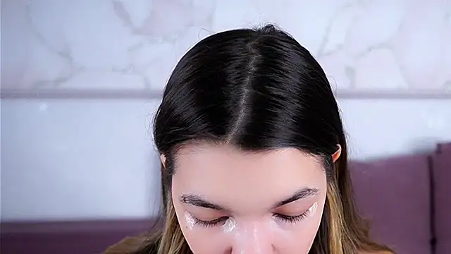 VeronaAppleberry online show from December 19, 1:09 am