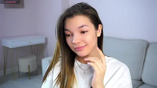 VeronaAppleberry online show from February 17, 1:36 am