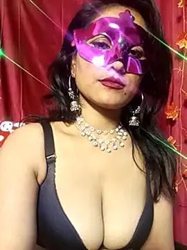 Stripy Doll online show from February 25, 4:35 pm