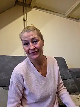 lisalustjouw online show from November 20, 10:16 am