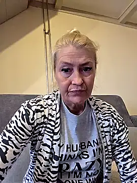 Snapshot of lisalustjouw chatting on September 29, 9:49 am lisalustjouw online show from September 29, 9:49 am