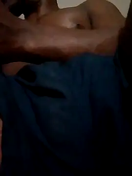 Snapshot of PussyPrince007 chatting on February 14, 8:48 pm PussyPrince007 online show from February 14, 8:48 pm