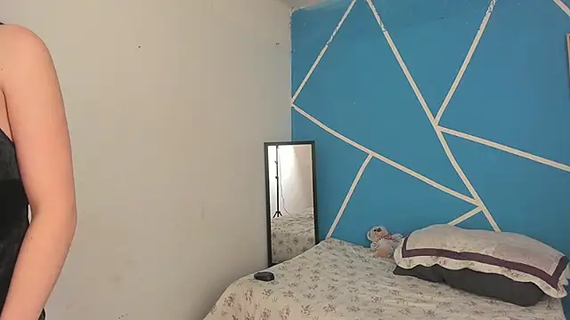 Snapshot of britny_clouds chatting on January 20, 3:50 pm britny clouds online show from January 20, 3:50 pm