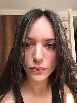 Snapshot of britny_clouds chatting on February 26, 8:15 pm britny clouds online show from February 26, 8:15 pm