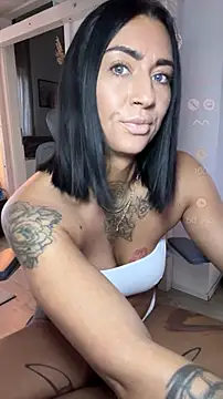 IntiMia online show from February 26, 7:30 am