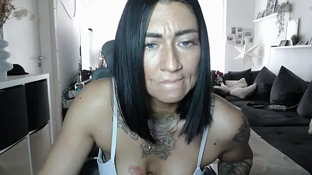 IntiMia online show from February 16, 8:46 am