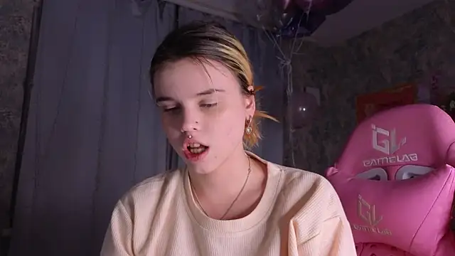 HanaMitsuri online show from January 28, 8:15 pm