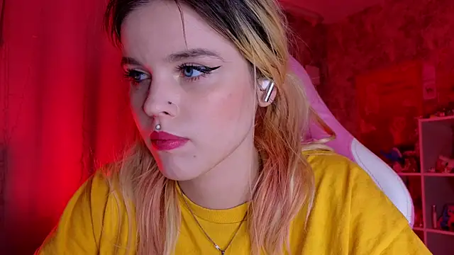 HanaMitsuri online show from March 22, 8:15 pm