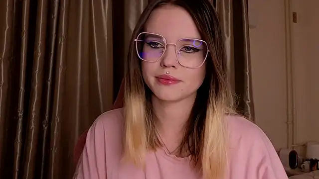 HanaMitsuri online show from January 7, 7:30 pm